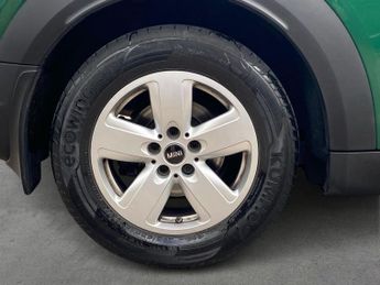 MINI COUNTRYMAN 1.5 Cooper Classic Suv 5Dr Petrol Steptronic Euro 6 (S/S) (136 P