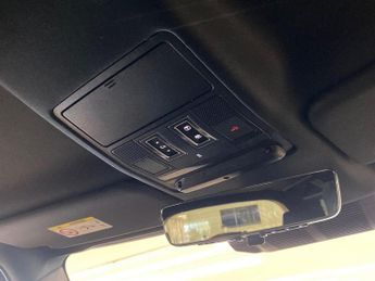 LAND ROVER DEFENDER 5.0 P525 V8 Suv 5Dr Petrol Auto 4Wd Euro 6 (S/S) (525 Ps)