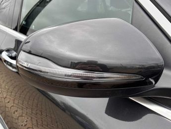 MERCEDES-BENZ EQC Eqc 400 300Kw Amg Line 80Kwh 5Dr Auto