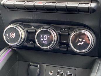 RENAULT CLIO 1.6 E-Tech Esprit Alpine Hatchback 5Dr Petrol Hybrid Auto Euro 6