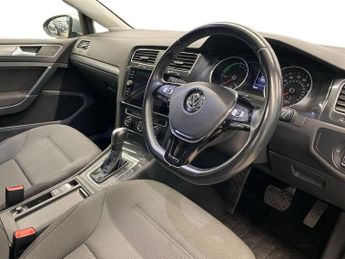 VOLKSWAGEN GOLF 35.8Kwh E-Golf Hatchback 5Dr Electric Auto (136 Ps)