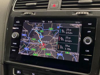 VOLKSWAGEN GOLF 35.8Kwh E-Golf Hatchback 5Dr Electric Auto (136 Ps)