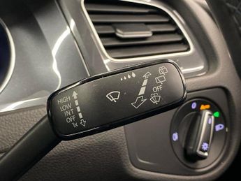 VOLKSWAGEN GOLF 35.8Kwh E-Golf Hatchback 5Dr Electric Auto (136 Ps)