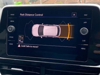 VOLKSWAGEN T-ROC 1.5 Tsi R-Line 5Dr Dsg