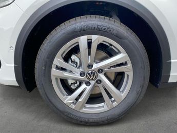 VOLKSWAGEN T-ROC 1.5 Tsi R-Line 5Dr Dsg