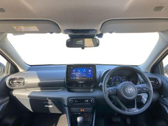 TOYOTA YARIS 1.5 Vvt-H Design Hatchback 5Dr Petrol Hybrid E-Cvt Euro 6 (S/S) 