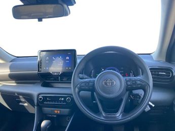 TOYOTA YARIS 1.5 Vvt-H Design Hatchback 5Dr Petrol Hybrid E-Cvt Euro 6 (S/S) 