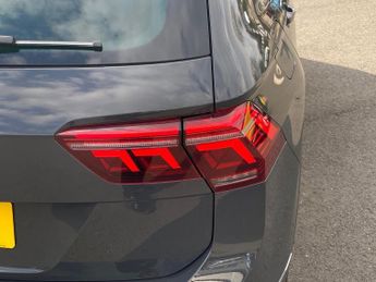 VOLKSWAGEN TIGUAN 1.5 Tsi Elegance Suv 5Dr Petrol Dsg Euro 6 (S/S) (150 Ps)
