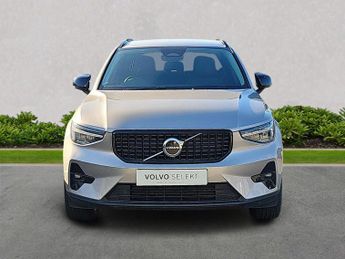 VOLVO XC40 2.0 B4P Plus Dark 5Dr Auto