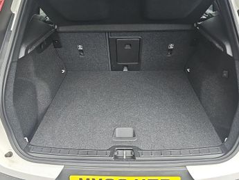 VOLVO XC40 1.5 T3 [163] R Design 5Dr Geartronic