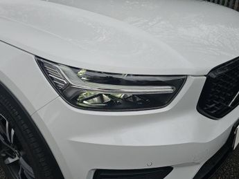 VOLVO XC40 1.5 T3 [163] R Design 5Dr Geartronic
