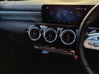 MERCEDES-BENZ A CLASS A180 Amg Line Premium Edition 5Dr Auto