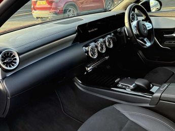 MERCEDES-BENZ A CLASS A180 Amg Line Premium Edition 5Dr Auto