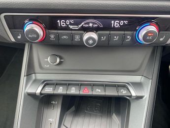 AUDI Q3 35 Tfsi Black Edition 5Dr S Tronic [Tech Pack]