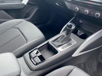 AUDI Q2 35 Tfsi S Line 5Dr S Tronic