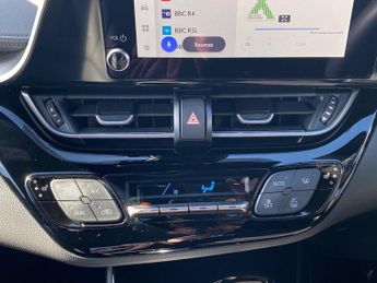 TOYOTA C-HR 1.8 Hybrid Excel 5Dr Cvt