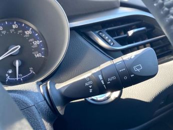 TOYOTA C-HR 1.8 Hybrid Excel 5Dr Cvt