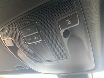 MERCEDES-BENZ GLA Gla 250 4Matic Amg Line 5Dr Auto
