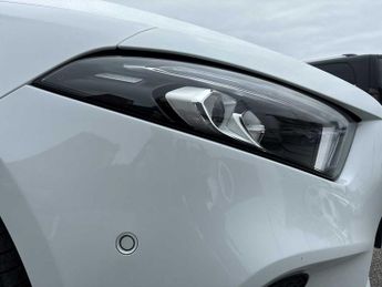 MERCEDES-BENZ A CLASS A180 Sport Executive Edition 5Dr Auto