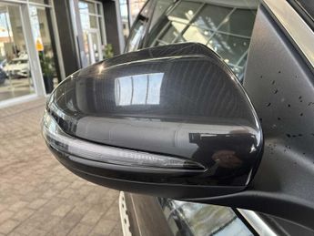 MERCEDES-BENZ EQC Eqc 400 300Kw Amg Line Edition 80Kwh 5Dr Auto