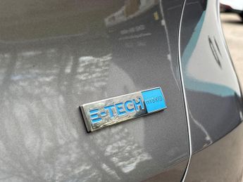 RENAULT CAPTUR 1.6 E-Tech Iconic Edition Suv 5Dr Petrol Hybrid Auto Euro 6 (S/S