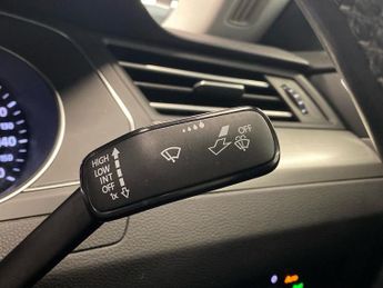 VOLKSWAGEN ARTEON 2.0 Tsi Se Fastback 5Dr Petrol Dsg Euro 6 (S/S) (190 Ps)