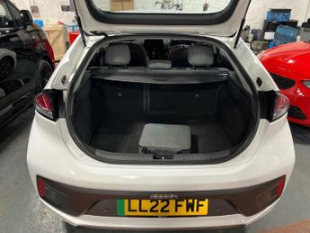 HYUNDAI IONIQ 38.3Kwh Premium Hatchback 5Dr Electric Auto (136 Ps)