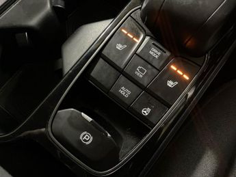 HYUNDAI IONIQ 38.3Kwh Premium Hatchback 5Dr Electric Auto (136 Ps)