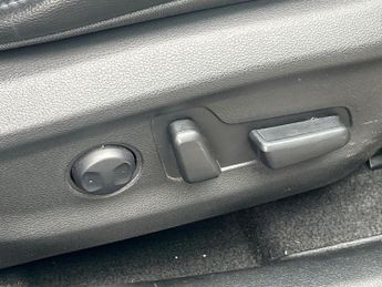 HYUNDAI KONA 64Kwh Ultimate Suv 5Dr Electric Auto (10.5Kw Charger) (204 Ps)