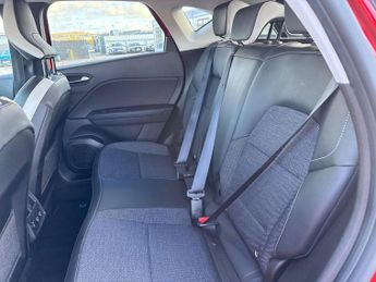 RENAULT CAPTUR 1.6 E-Tech Techno Suv 5Dr Petrol Hybrid Auto Euro 6 (S/S) (145 P
