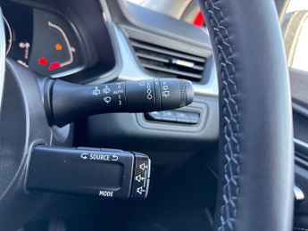 RENAULT CAPTUR 1.6 E-Tech Techno Suv 5Dr Petrol Hybrid Auto Euro 6 (S/S) (145 P