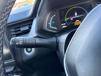 RENAULT CAPTUR 1.6 E-Tech Techno Suv 5Dr Petrol Hybrid Auto Euro 6 (S/S) (145 P