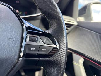 PEUGEOT 2008 50Kwh Gt Suv 5Dr Electric Auto (7Kw Charger) (136 Ps)