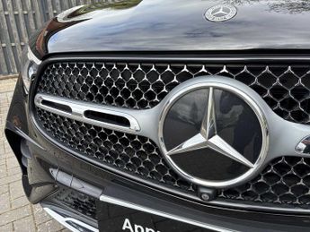 MERCEDES-BENZ GLC Glc 300 4Matic Amg Line Premium Plus 5Dr 9G-Tronic