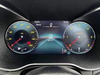 MERCEDES-BENZ GLC Glc 300D 4Matic Amg Line Premium Pls 5Dr 9G-Tronic