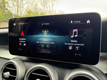 MERCEDES-BENZ GLC Glc 300D 4Matic Amg Line Premium Pls 5Dr 9G-Tronic