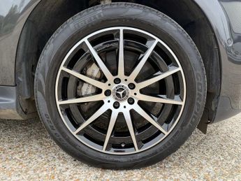 MERCEDES-BENZ EQC Eqc 400 300Kw Amg Line Edition 80Kwh 5Dr Auto