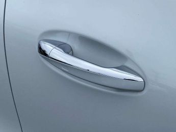 MERCEDES-BENZ EQA Eqa 250 140Kw Amg Line Premium 66.5Kwh 5Dr Auto