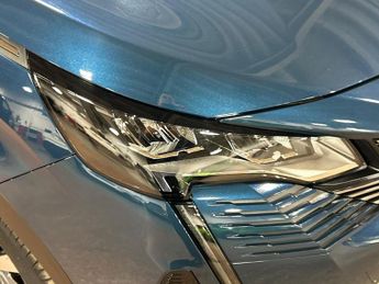 PEUGEOT 3008 1.2 Puretech Allure Premium + Suv 5Dr Petrol Eat Euro 6 (S/S) (1