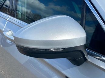 VOLKSWAGEN TIGUAN 1.5 Tsi R-Line Suv 5Dr Petrol Dsg Euro 6 (S/S) (150 Ps)