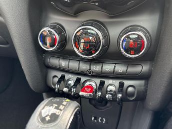 MINI HATCHBACK 1.2 One Hatchback 3Dr Petrol Auto Euro 6 (S/S) (102 Ps)