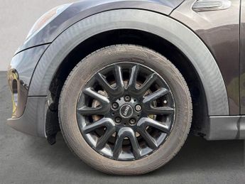 MINI HATCHBACK 1.2 One Hatchback 3Dr Petrol Auto Euro 6 (S/S) (102 Ps)