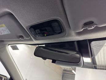 TOYOTA YARIS 1.5 Hybrid Design 5Dr Cvt