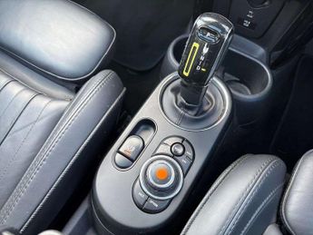 MINI HATCHBACK 135Kw Cooper S Level 3 33Kwh 3Dr Auto