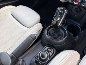 MINI HATCHBACK 1.5 Cooper Exclusive 3Dr Auto