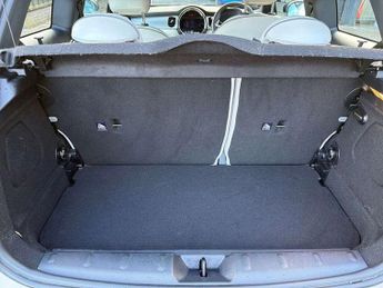 MINI HATCHBACK 1.5 Cooper Exclusive 3Dr Auto