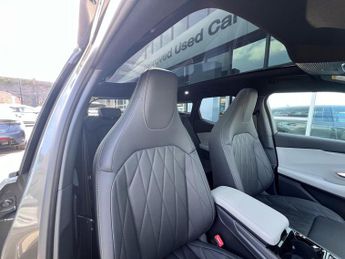 FORD EXPLORER Extended Range 77Kwh Premium Suv 5Dr Electric Auto (286 Ps)