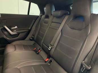 MERCEDES-BENZ CLA 2.0 Cla220D Amg Line (Premium Plus) Shooting Brake 5Dr Diesel 8G