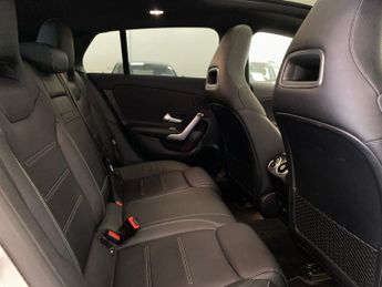 MERCEDES-BENZ CLA 2.0 Cla220D Amg Line (Premium Plus) Shooting Brake 5Dr Diesel 8G