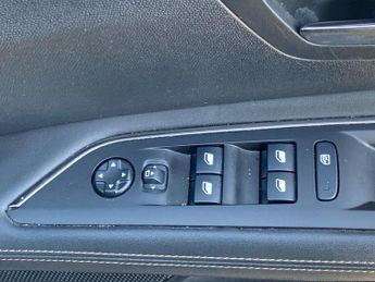 PEUGEOT 3008 1.5 Bluehdi Gt Line 5Dr Eat8